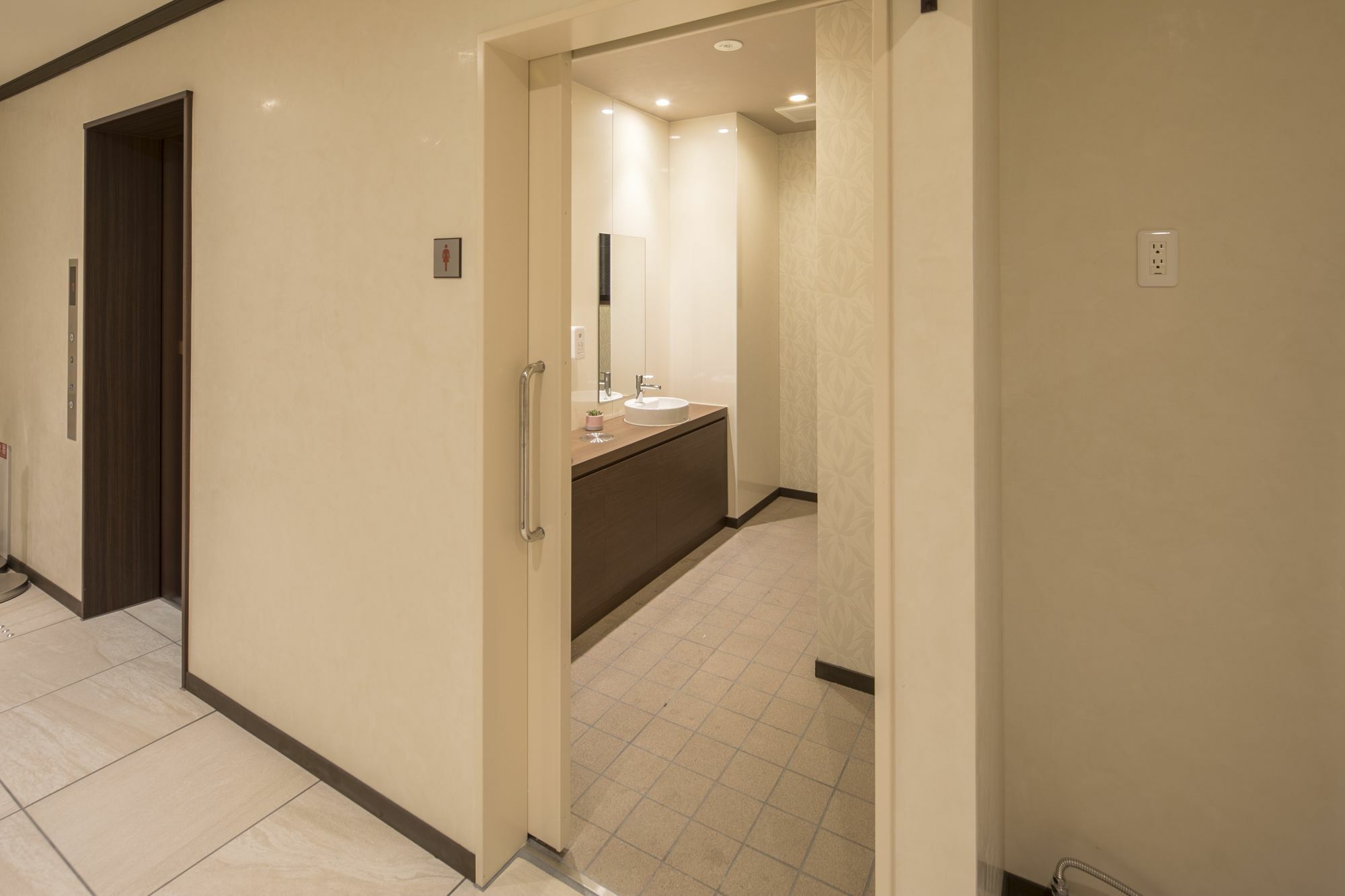 אוסקה Hotel Wbf Yodoyabashi Minami מראה חיצוני תמונה